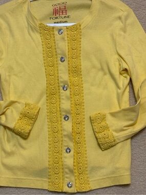 Cardigan Yellow Button Up & Lace Trim Excellent Condition